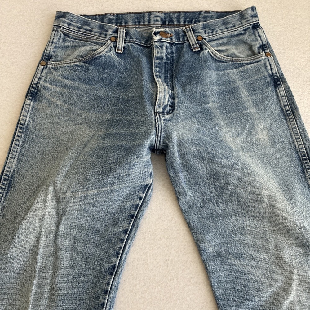 Wrangler Men's Cowboy Cut Blue Jeans Size 33x32 13MWZ Light Wash Western Rodeo - Picture 4 of 14
